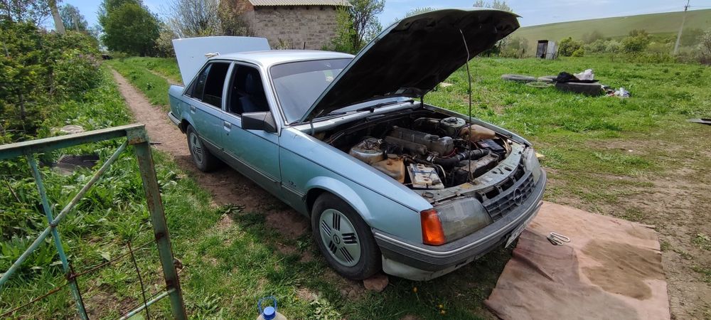 Opel Record 1984г