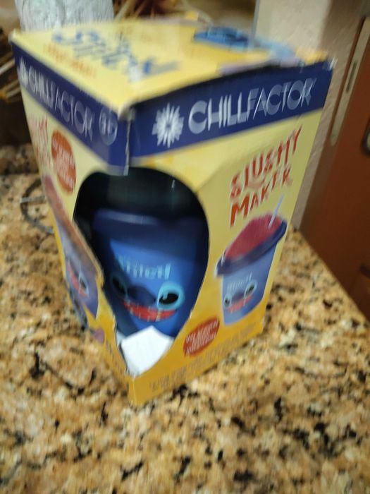 Чаша , която прави скрежина на disney