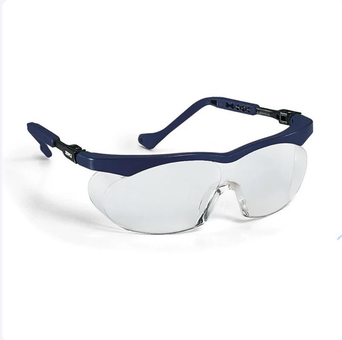 Защитнык очки фирмы Ювекс