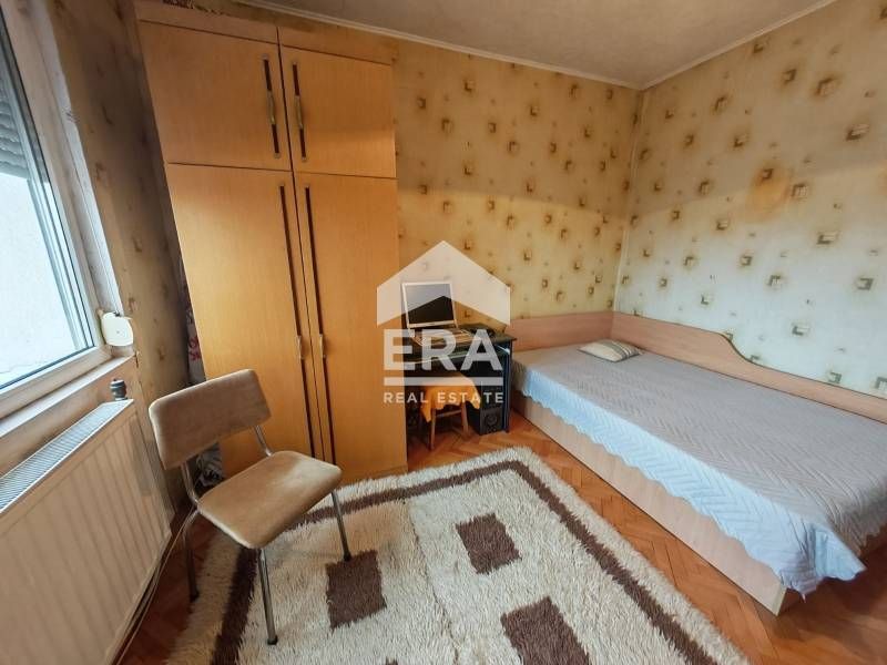 Продава се Тристаен апартамент в с. Калипетрово, Област Силистра - 79 кв.м за 291 €/кв.м - Снимка #2