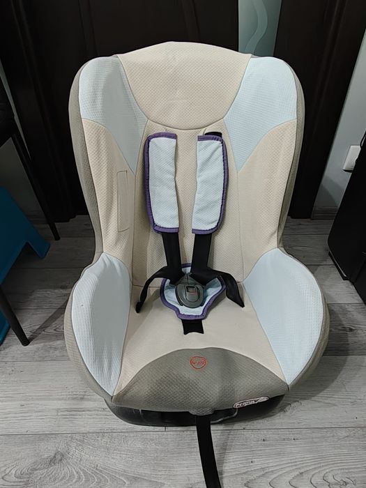 Scaun auto  bebe "Primii pasi"