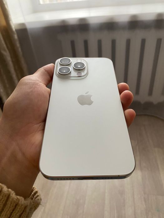 Продам айфон 15 про макс