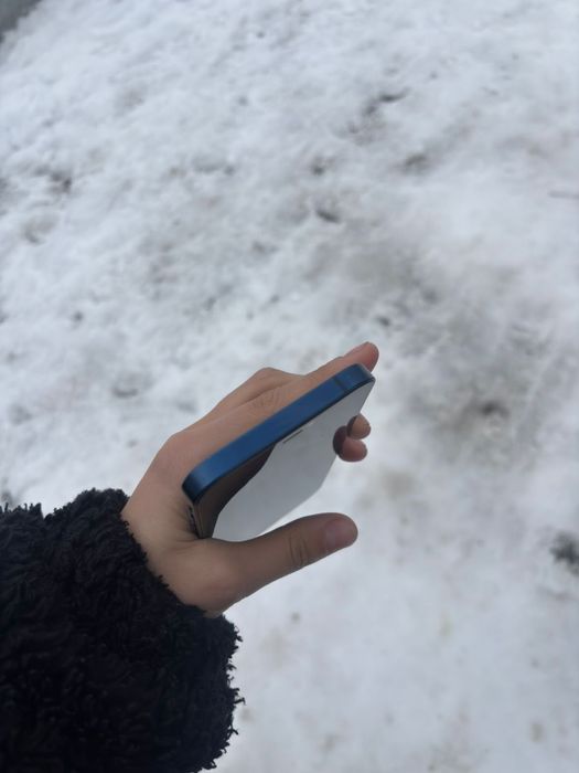 Iphone 12 в хорошем состоянии