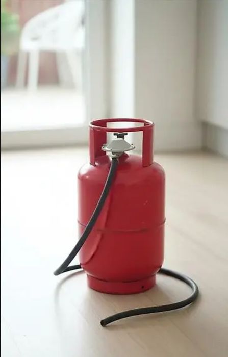 Продам газ балон