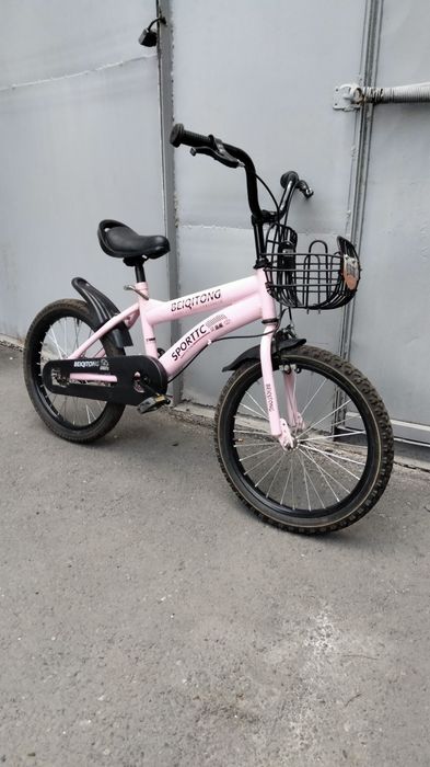 2 велика продам .мальчиковые
