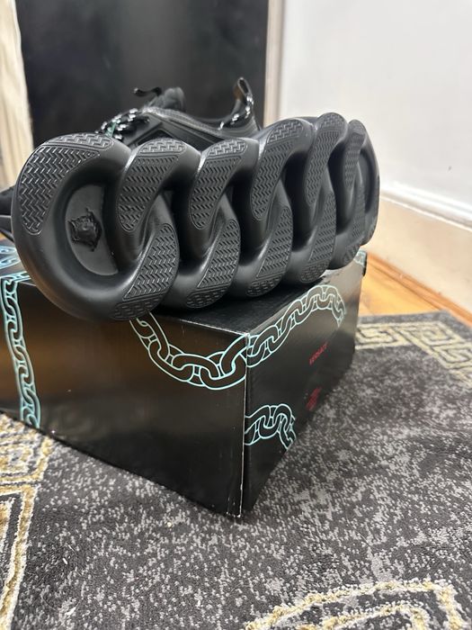 Versace Chain Reaction Albi si Negrii (Vip Bucuresti)