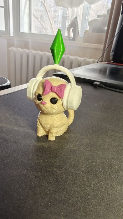 Котик из Sims в наушниках