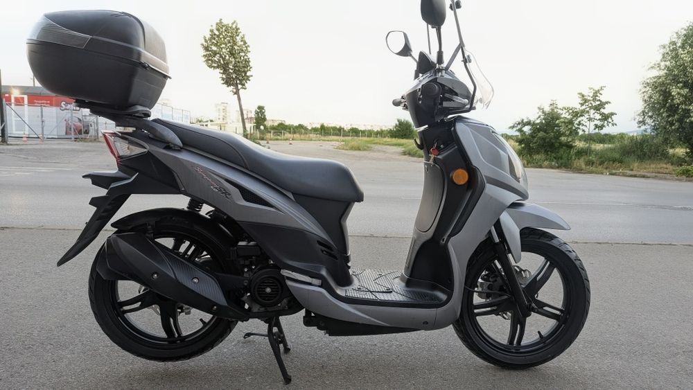 Скутер мотор мотопед SYM Symphony SR 49 / 50 кубика 4 тактов сим симфони ср