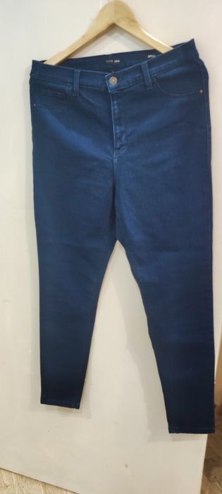 Джинсы женские..