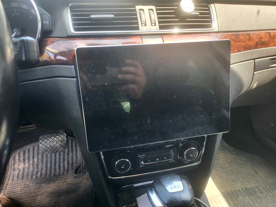 Se vinde sau schimb Skoda Superb 2
