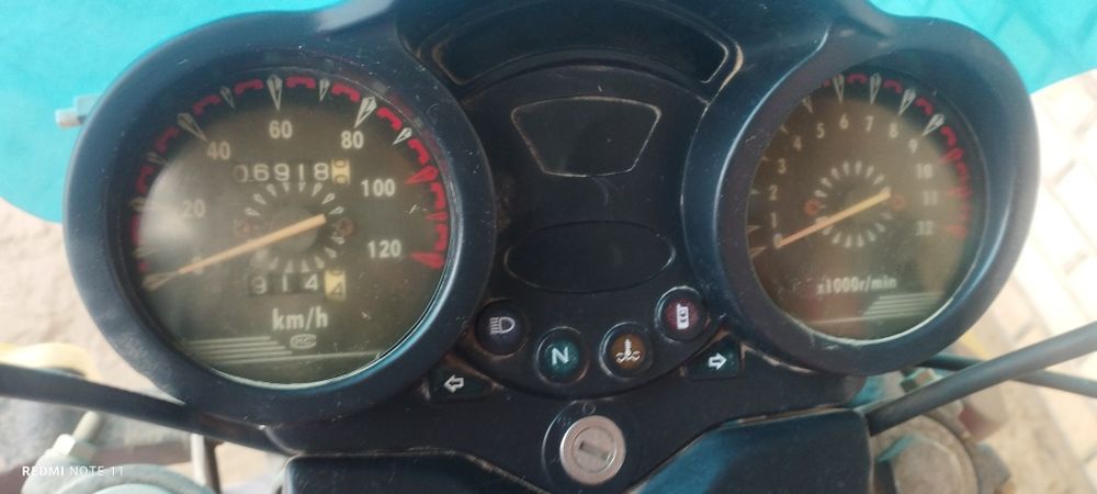 "Лочин" маркали Мотоцикл сотилади