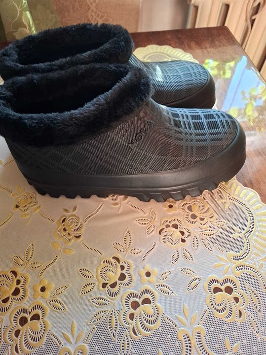 Галоши         .