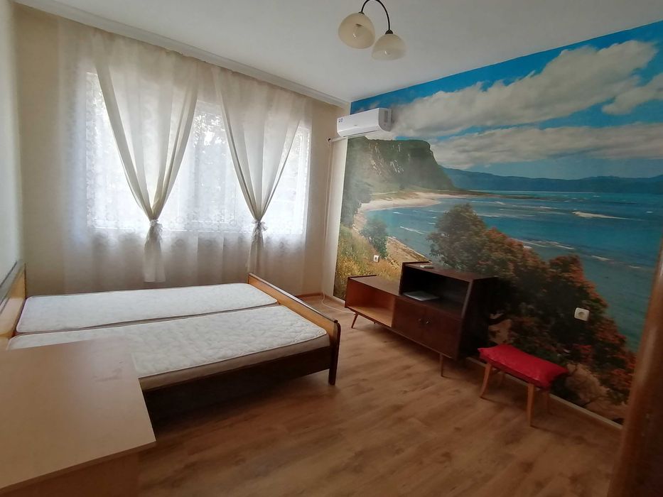 Продавам многостаен апартамент в центъра на гр. Свищов