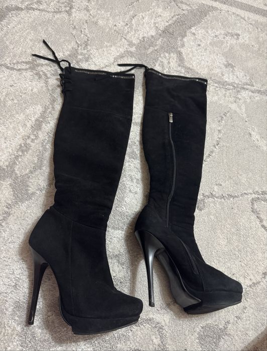 Продам красивые сапожки