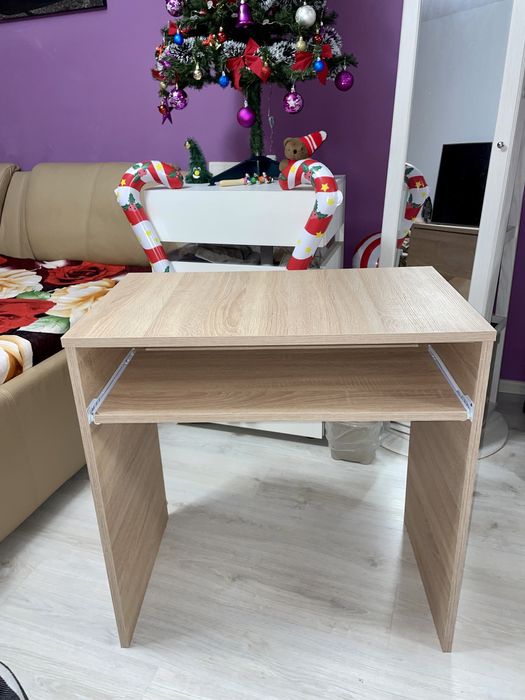 Birou mic pentru copii, persoane scunde, spatii mici etc