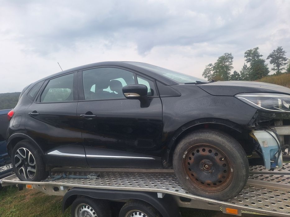 dezmembrez renault captur 1.5 dci