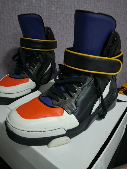 Ghete barbat Givenchi