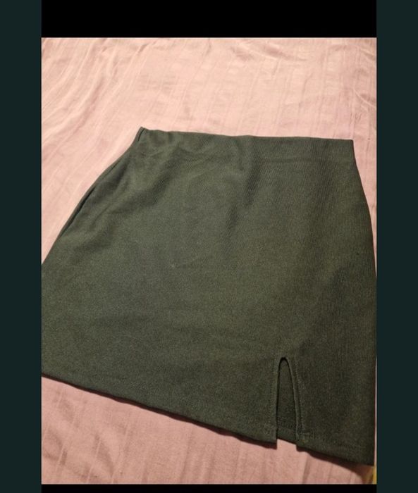 Fustă mini neagră New Yorker mărime L - vine şi

pe M