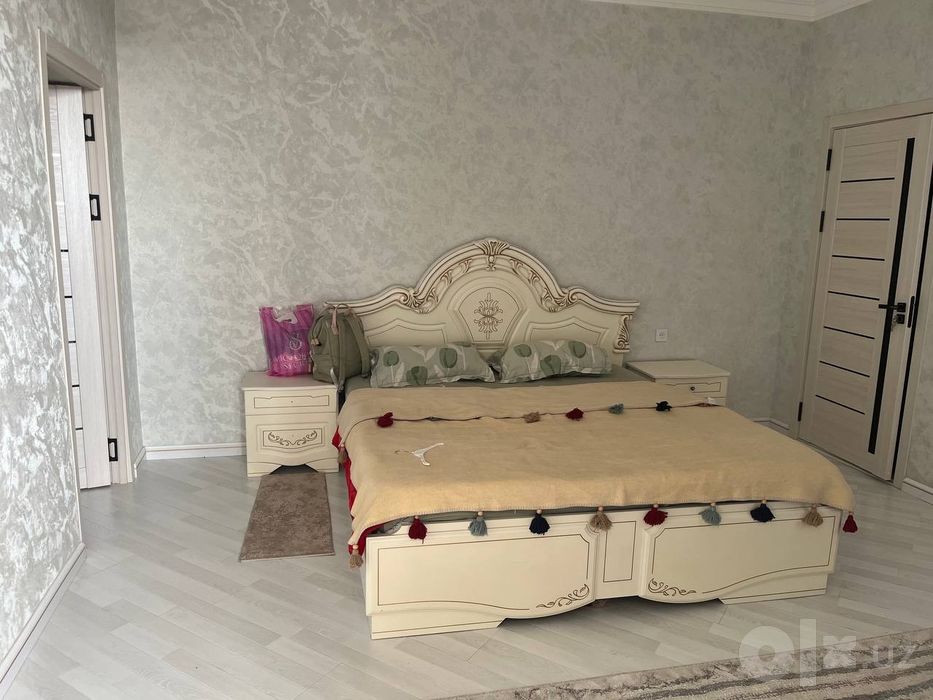 Keles Kirovda 1.6 sotix 6 xonali xonadon sotilvotti