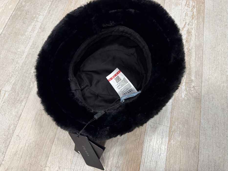 Gucci, Prada шапки