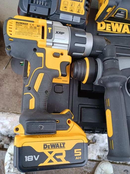 Set dewalt nou . Flex dcg405, rotopercutor dch273,filetanta dcd996,2 b
