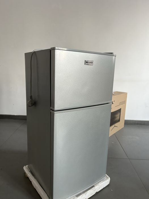 Мини холодильник с морозильной камерой