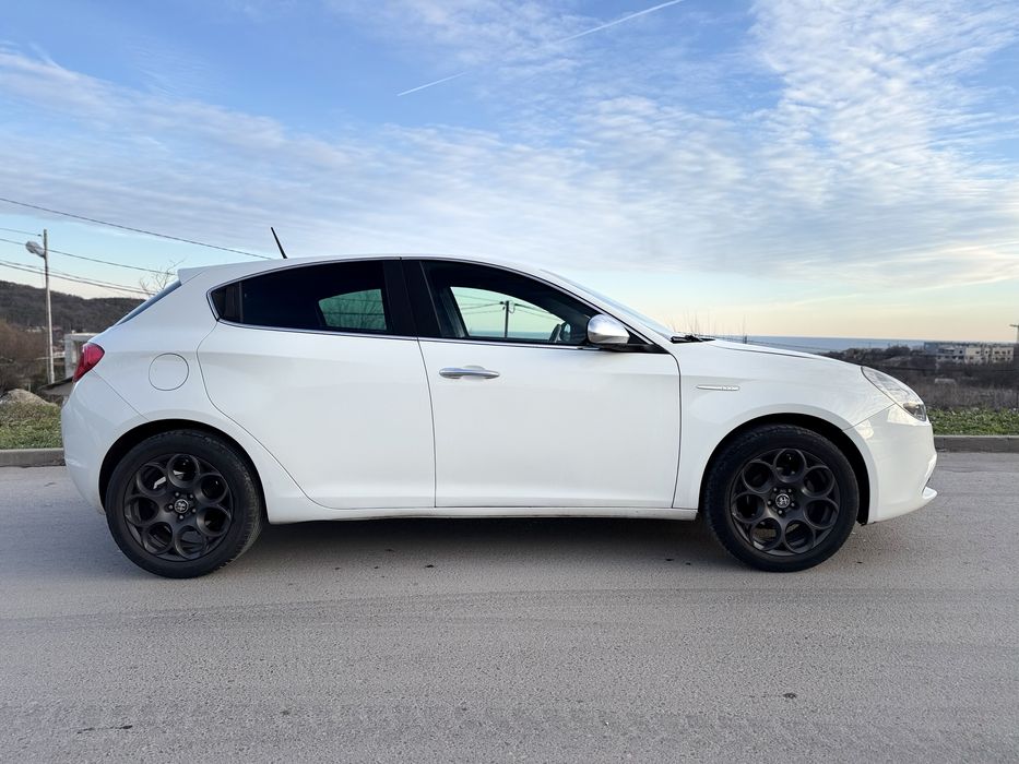 Alfa Romeo Giulietta 1.6 JTDM-2 105Hp 2013г 228000км Климатроник Euro5