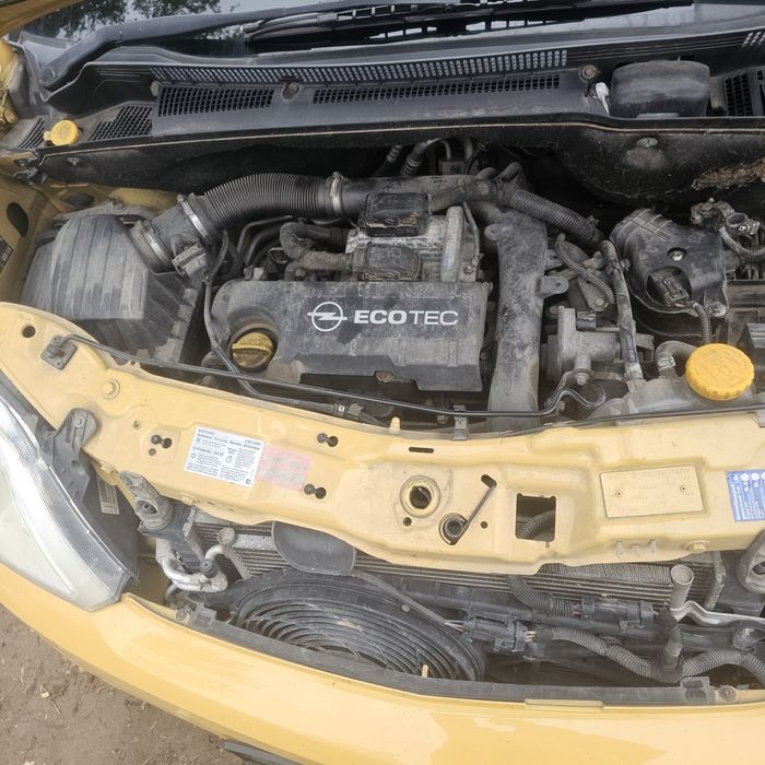 Опел MERIVA 1.7 cdti на части само