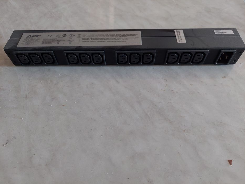 Патч панель Легранд 24 п.