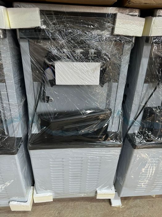 Новый мороженое аппарат