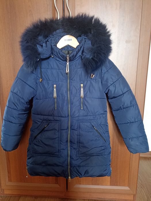 Продам зимнии куртки для девочки