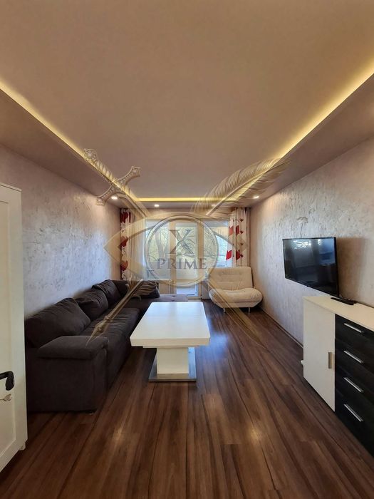Дава се под наем Четиристаен апартамент в Варна, Левски - 110 кв.м за 1100 € - Снимка #2