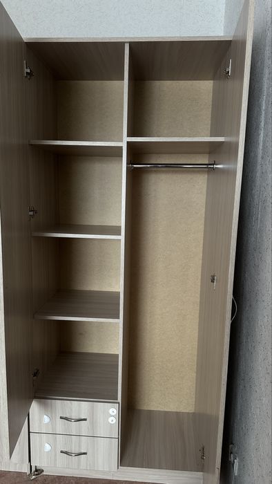 Срочно Продам шкаф