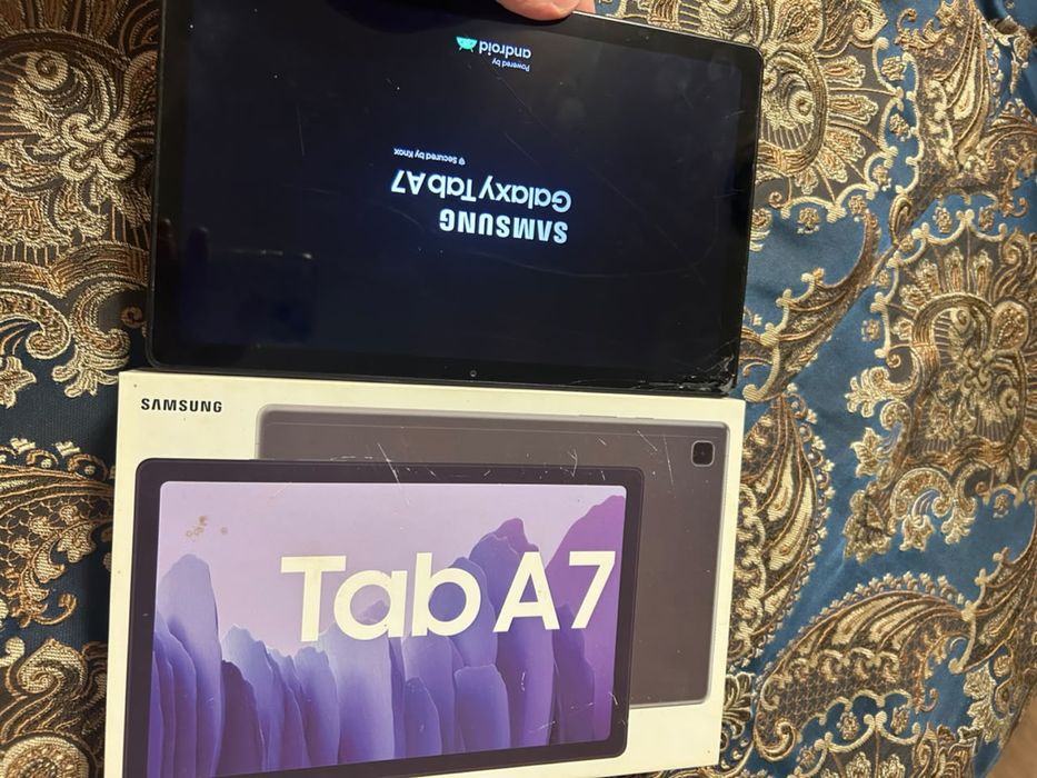 Продам планшет Samsung Tab A7