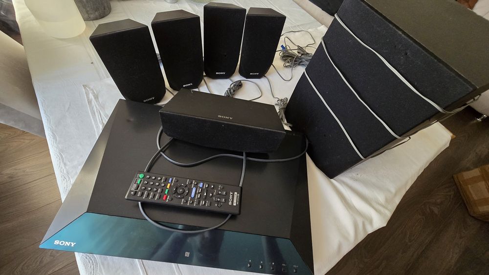 Sistem Home Cinema 5.1 Sony BDV-E2100 – 1000W, Blu-Ray, Bluetooth, NFC, USB