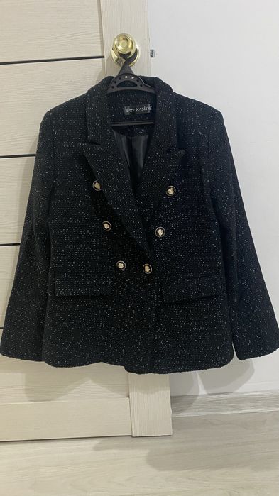 Женский пиджак одевала 1-раз размер 46/48