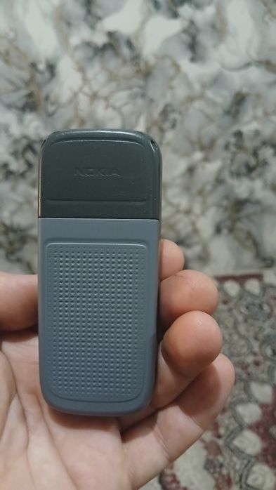 Продаётся кнопачный телефон