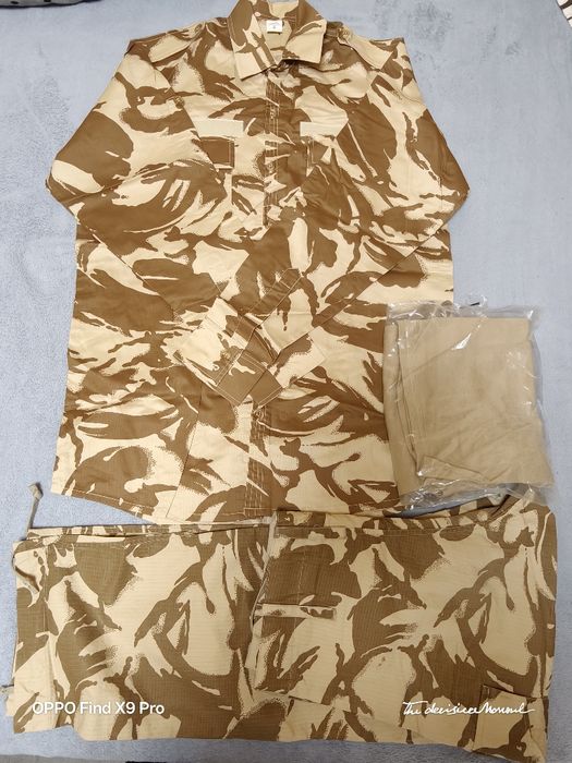 Costum de vânzare