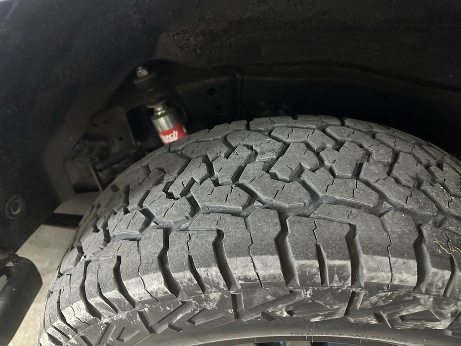 Comforser cf1100 A/T 265/70/17