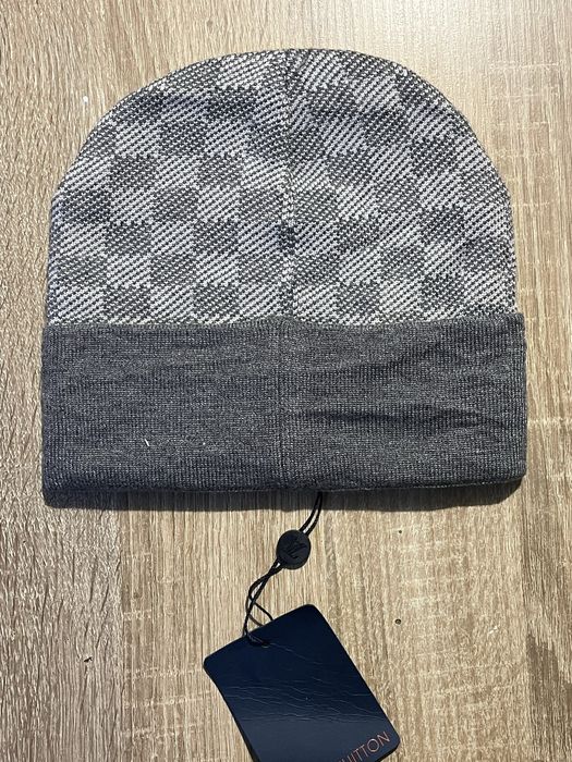 Caciula Louis Vuitton