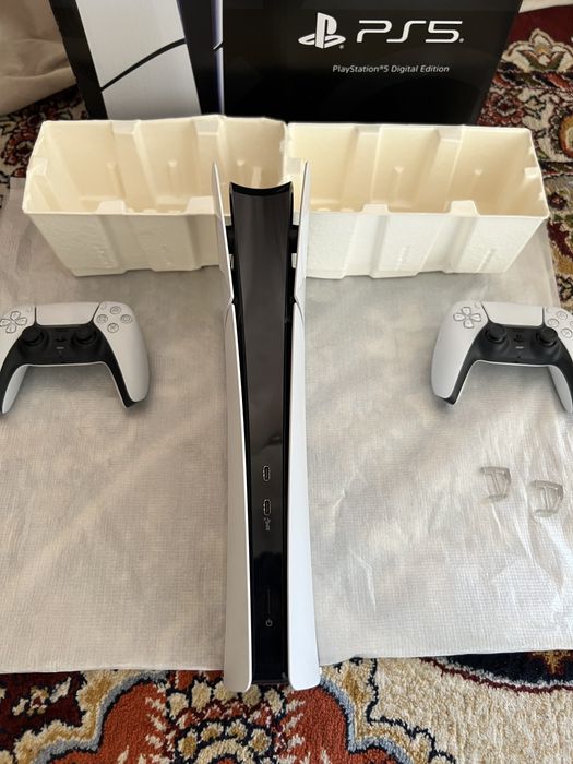 Play Station 5 Slim 1 TB