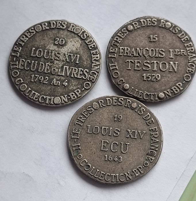 Lot 3 jetoane Comoara Regilor Franței
