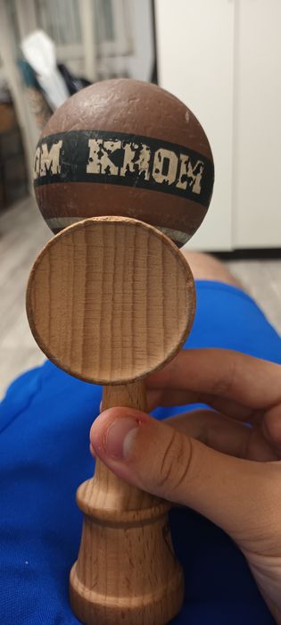 Kendama krom strogo neapolitan