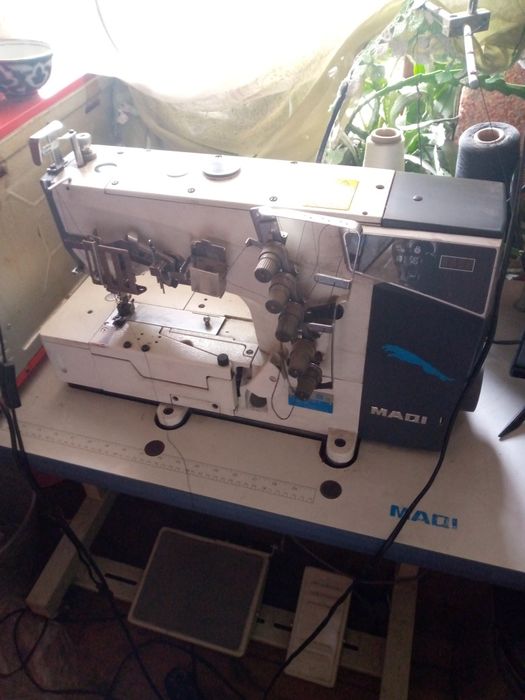 Tikuv mashinasi raspa va averlo kim