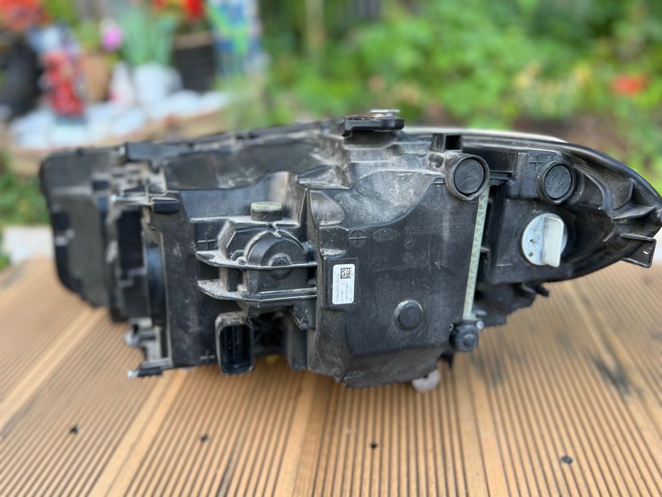 Bmw G30 фар USA в перфектно състояние