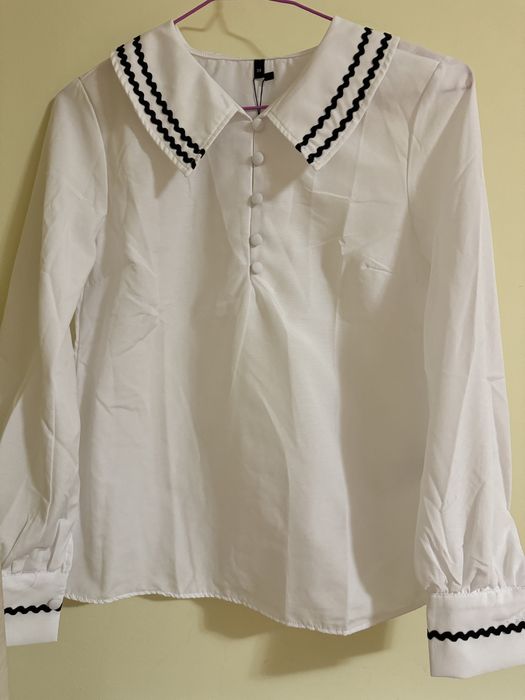 Bluza noua dama, nepurtata cu eticheta