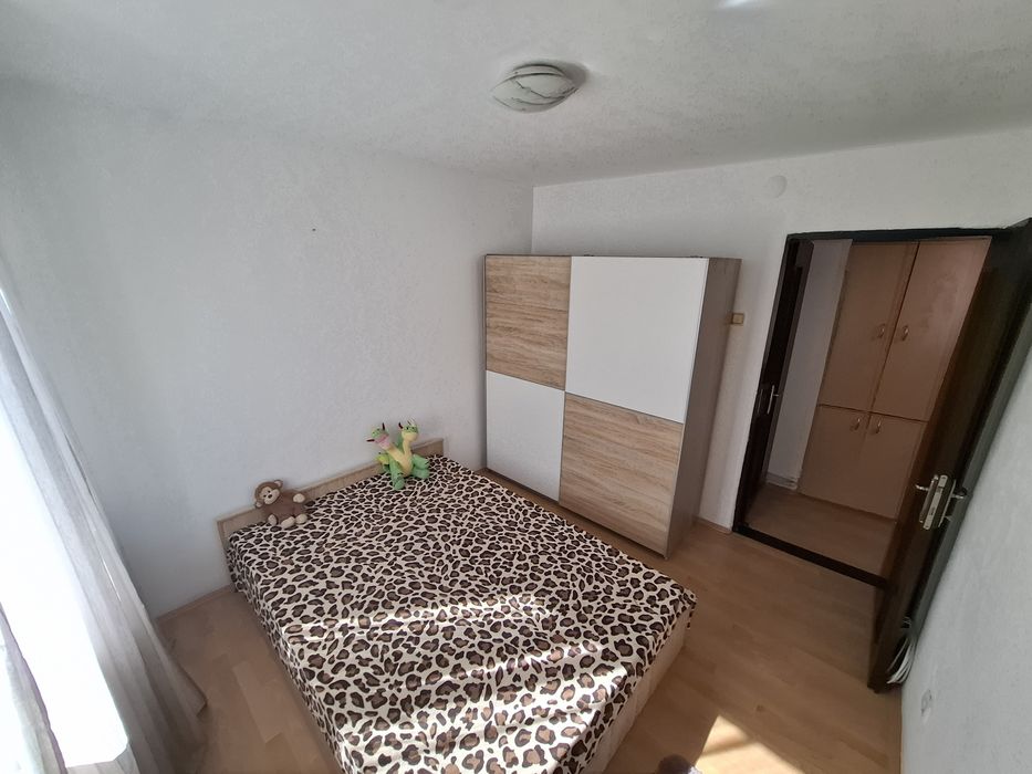 Închiriez apartament 3 camere hipodrom
