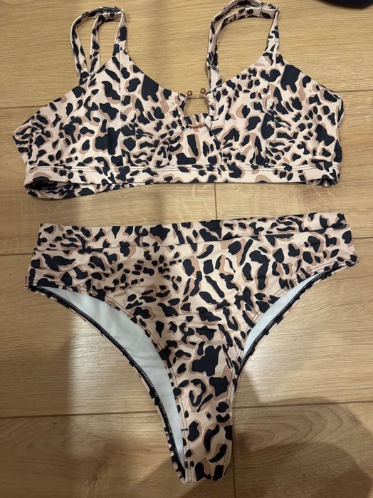 Разпродажба на бански с хигиенни лепенки