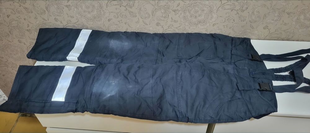 Отдам бесплатно спецодежду