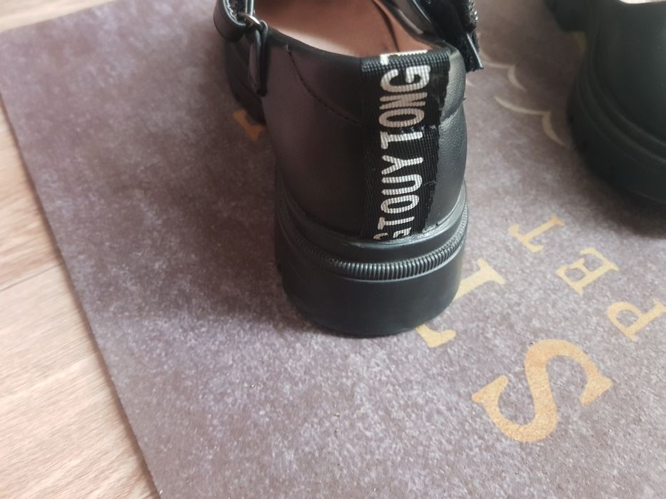 Туфли на девочку